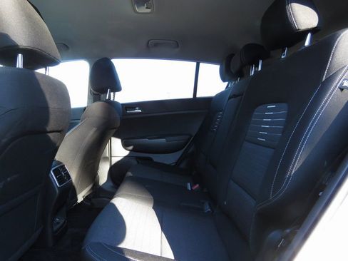 Used 2021 Kia Sportage LX w/ LX AWD Popular Package image 19