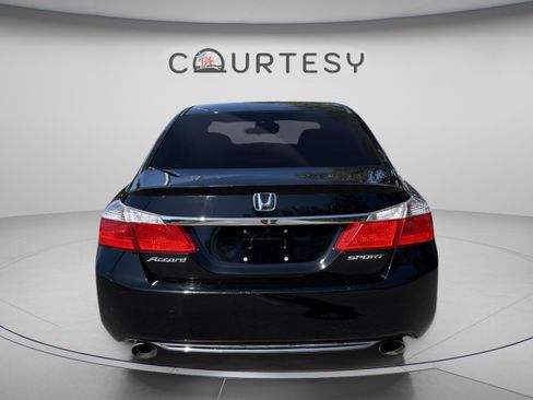 Used 2014 Honda Accord Sport image 6