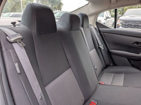 Used 2024 Nissan Sentra SV FWD image 32
