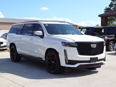 Used 2021 Cadillac Escalade ESV Sport Platinum AWD/4WD image 11