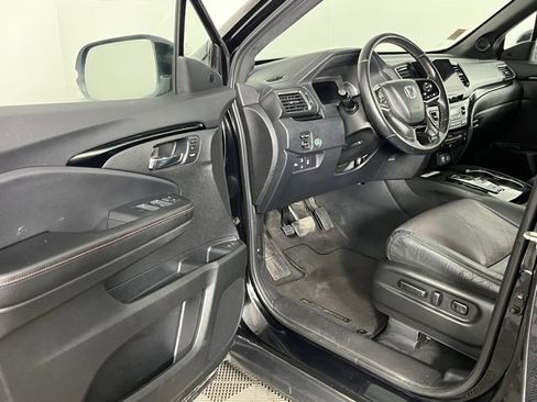 Used 2020 Honda Pilot Black Edition image 23