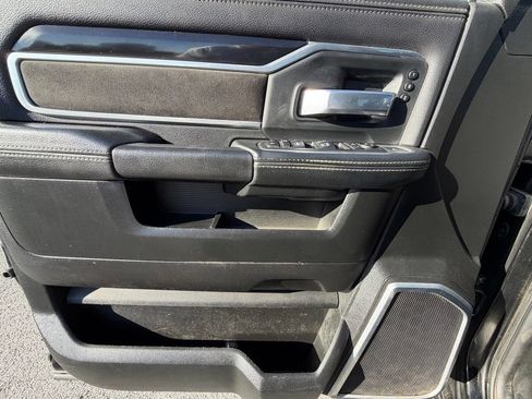 Used 2019 RAM 2500 Laramie w/ Night Edition AWD/4WD image 14