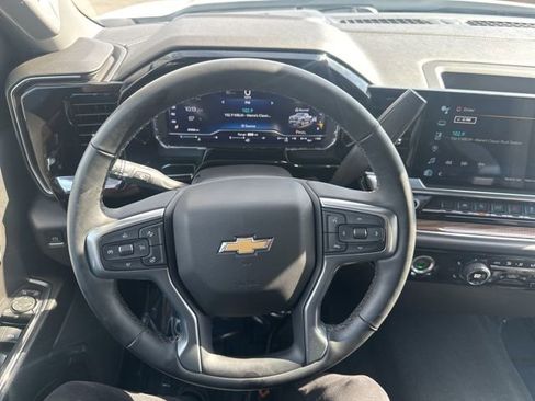 Used 2023 Chevrolet Silverado 1500 LT image 23