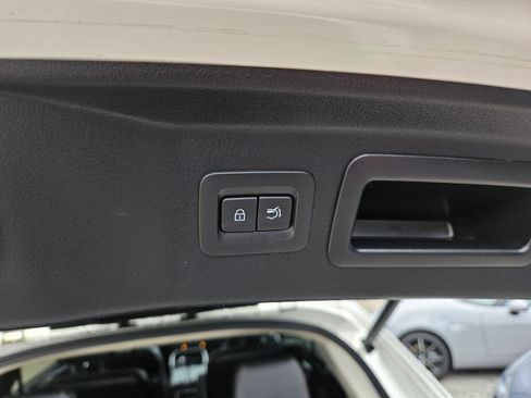 Certified 2024 MAZDA CX-90 Plug-In Hybrid w/ Preferred AWD/4WD image 11