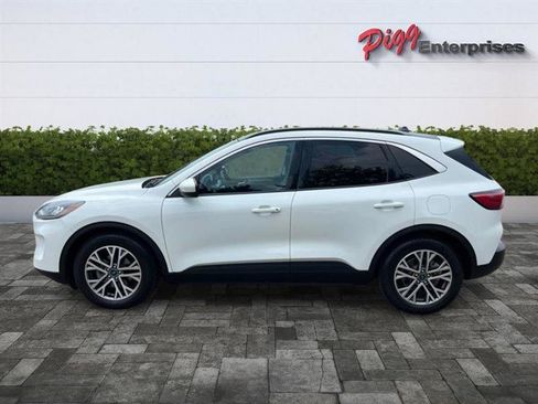 Used 2021 Ford Escape SEL w/ Technology Package FWD image 3