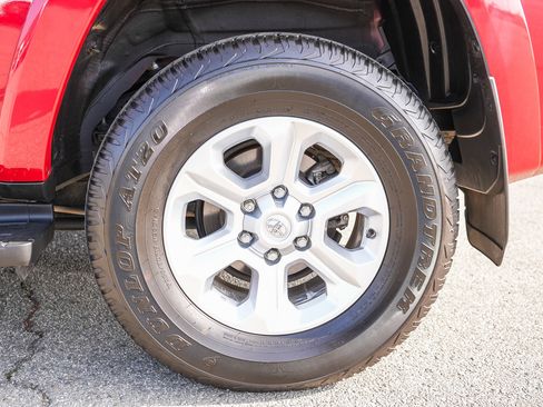 Used 2024 Toyota 4Runner SR5 Premium image 10