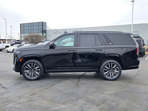 Used 2022 Cadillac Escalade Sport Platinum image 5