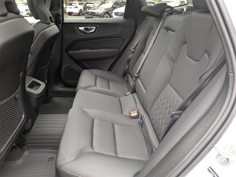 New 2026 Volvo XC60 B5 Core image 14