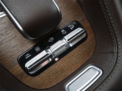 Used 2020 Mercedes-Benz GLS 580 4MATIC w/ Off-Road Package image 31