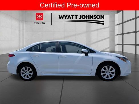 Certified 2024 Toyota Corolla LE FWD image 3