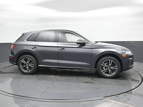 Used 2020 Audi Q5 e Premium Plus w/ Premium Plus Package AWD/4WD image 5