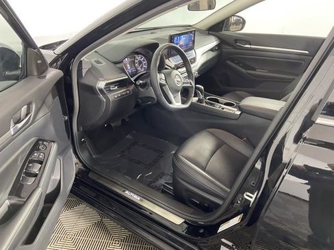 Used 2024 Nissan Altima 2.5 SL image 10