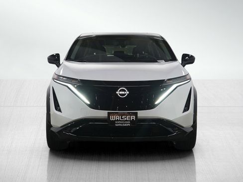 Used 2024 Nissan Ariya AWD image 9