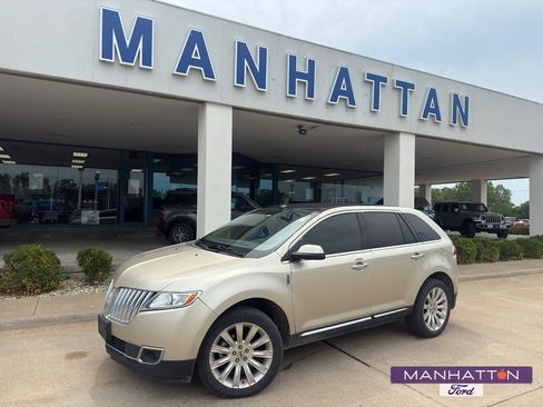 Used 2011 Lincoln MKX 2WD w/ 101A Rapid Spec Order Code image 1