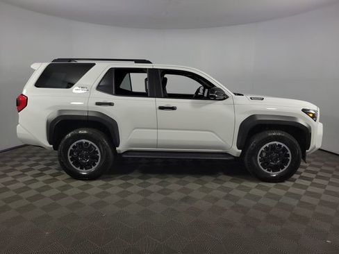 Used 2025 Toyota 4Runner TRD Off-Road Premium image 10