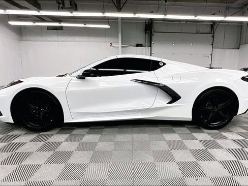 Used 2026 Chevrolet Corvette Stingray Coupe w/ Battery Protection Package RWD image 15