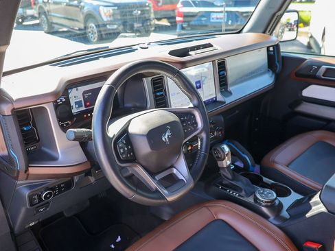 Certified 2023 Ford Bronco Outer Banks AWD/4WD image 5