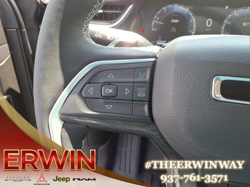 Used 2025 Jeep Grand Cherokee Limited w/ Luxury Tech Group II AWD/4WD image 18
