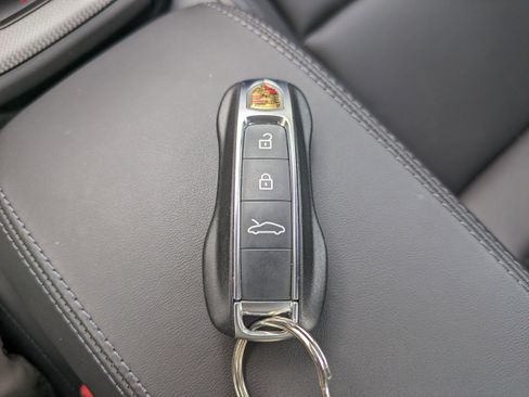 Used 2022 Porsche 911 Targa 4 GTS AWD/4WD image 36