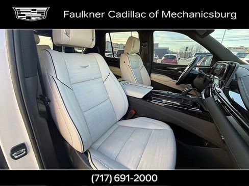 Certified 2024 Cadillac Escalade Sport image 25