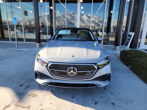 New 2026 Mercedes-Benz E 350 4MATIC Sedan image 2