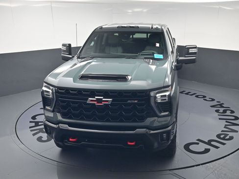 Certified 2026 Chevrolet Silverado 2500 ZR2 image 28