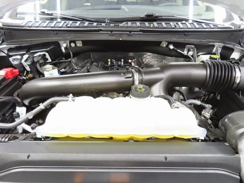 Used 2025 Ford Expedition Max Platinum w/ Platinum Ultimate Package image 35