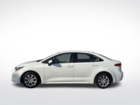 Certified 2024 Toyota Corolla LE image 2