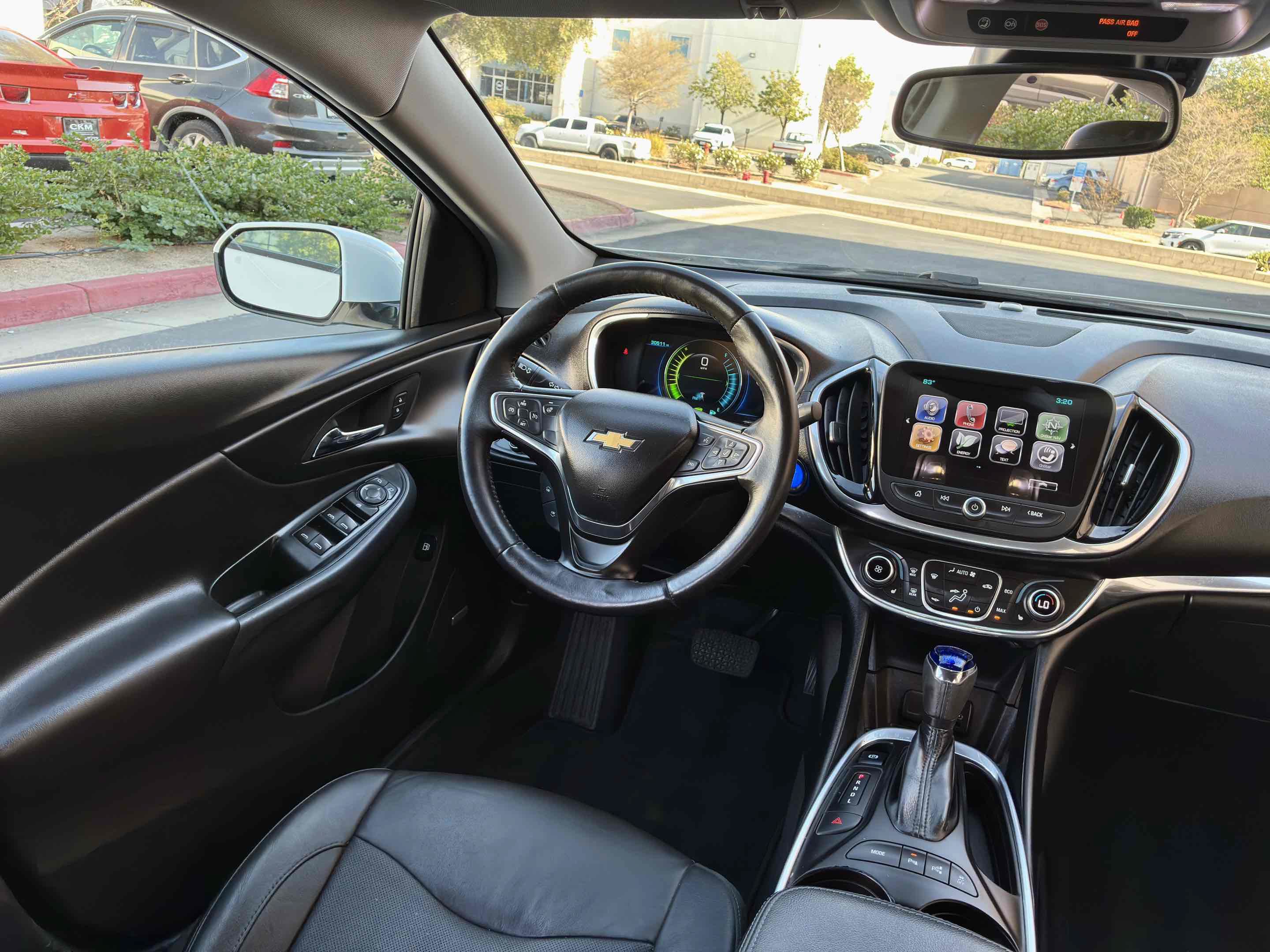 Used 2018 Chevrolet Volt Premier FWD image 16