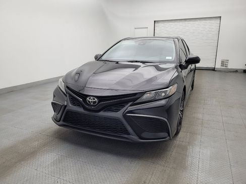 Used 2021 Toyota Camry SE image 15