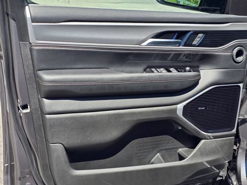 New 2026 Jeep Grand Wagoneer Limited AWD/4WD image 35