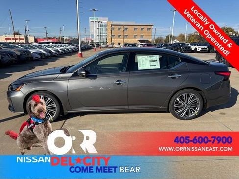 New 2025 Nissan Altima 2.5 SL image 2