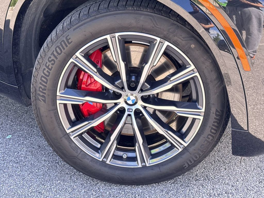Used 2025 BMW X5 M60i w/ Climate Comfort Package AWD/4WD image 19