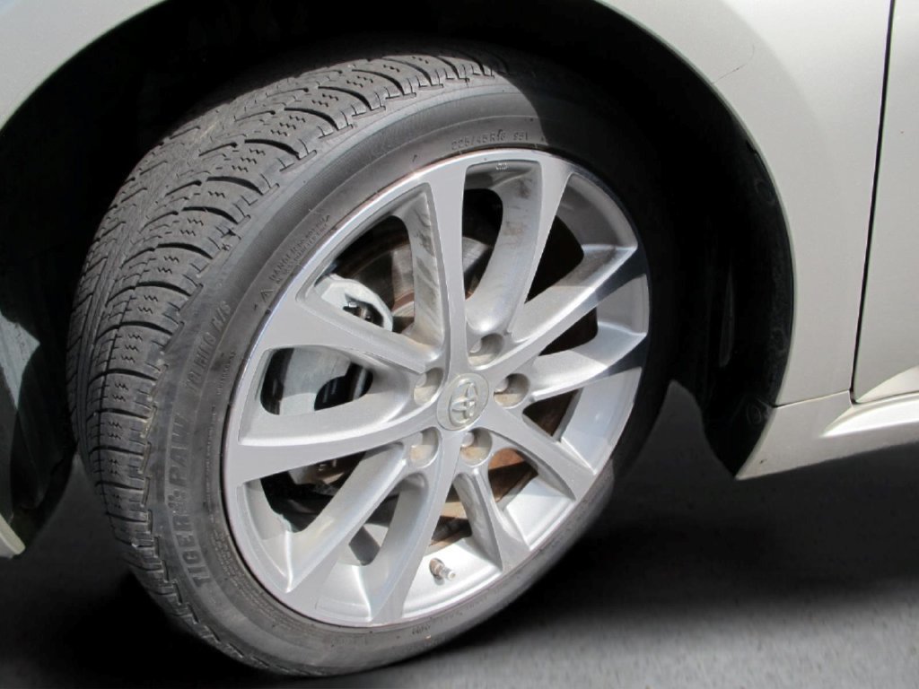 Used 2014 Toyota Avalon XLE Touring FWD image 22