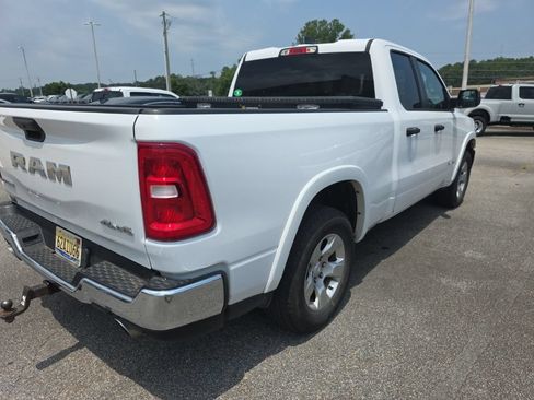 Used 2025 RAM 1500 Big Horn AWD/4WD image 11