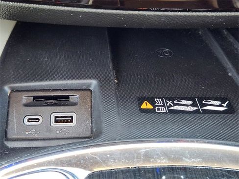 Used 2023 Buick Enclave Essence w/ Sport Touring Edition image 20