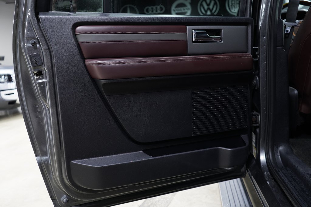 Used 2017 Ford Expedition EL Platinum RWD image 20