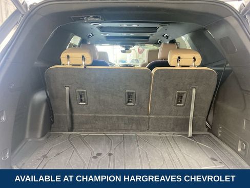 Used 2023 Chevrolet Traverse Premier w/ LPO, Floor Liner Package AWD/4WD image 34