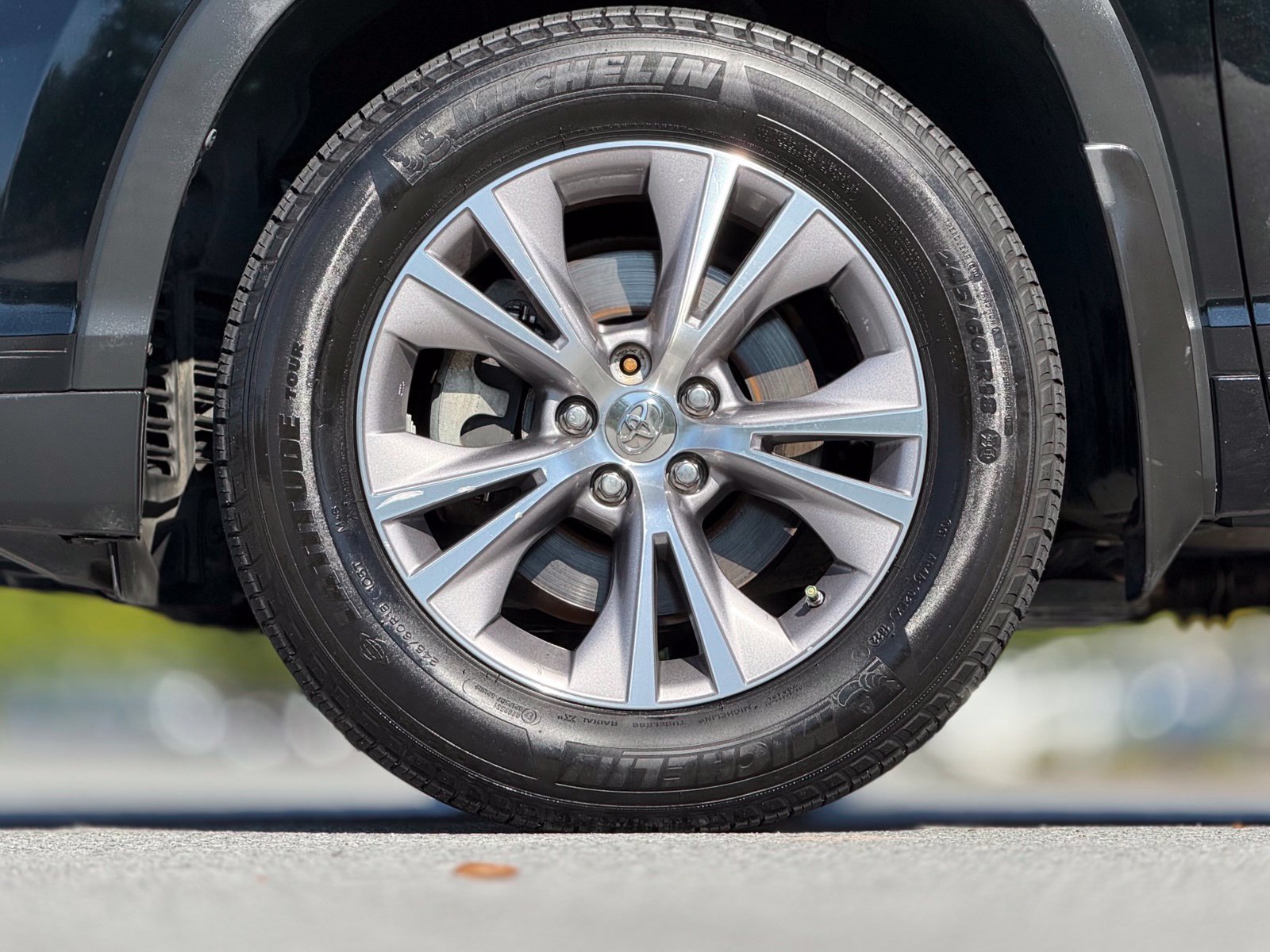 Used 2015 Toyota Highlander XLE AWD/4WD image 18