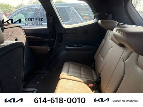 Certified 2021 Kia Telluride SX w/ SX Prestige Package AWD/4WD image 11