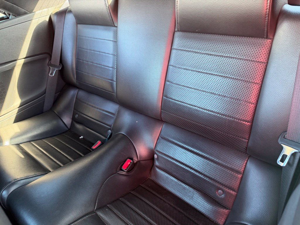 Used 2005 Ford Mustang GT Premium RWD image 12