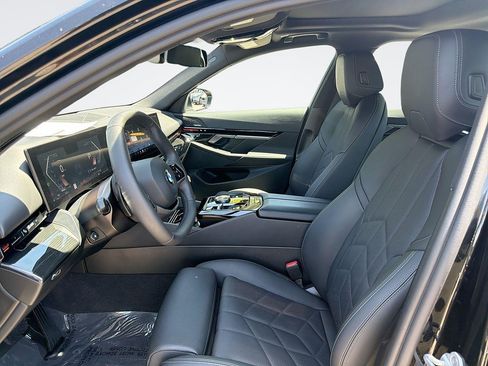 Used 2025 BMW 530i RWD image 20