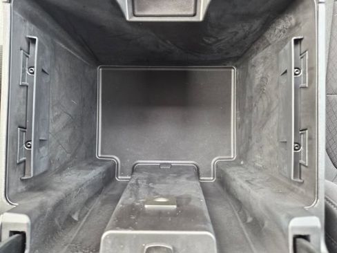 Used 2022 Chevrolet Silverado 2500 LT w/ Convenience Package AWD/4WD image 34