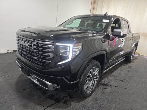 Used 2026 GMC Sierra 1500 Denali Ultimate AWD/4WD image 3