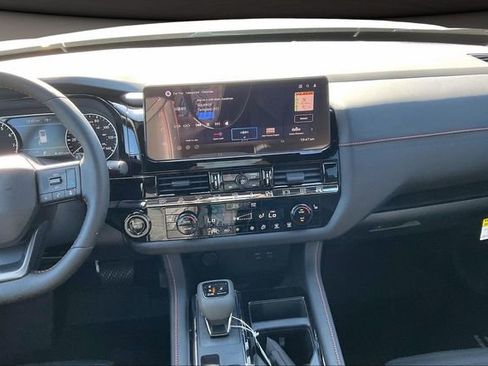 New 2026 Nissan Pathfinder Rock Creek image 6