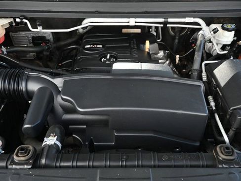 Used 2018 GMC Canyon W/T image 17