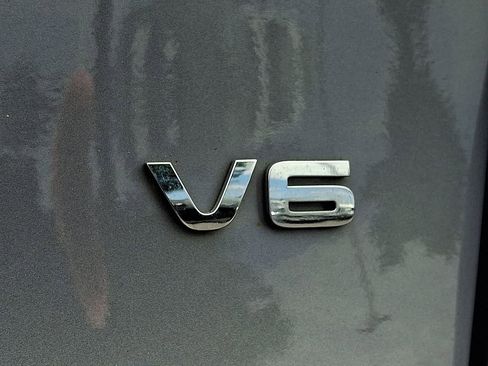Used 2020 Kia Sorento S FWD image 32