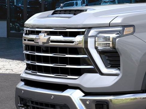 New 2026 Chevrolet Silverado 2500 LTZ w/ LTZ Premium Package AWD/4WD image 13