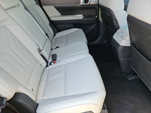 Used 2025 Hyundai Santa Fe SEL AWD/4WD image 20