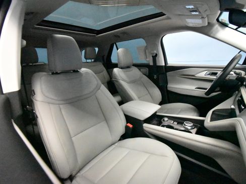 New 2026 Ford Explorer Active w/ Active Comfort Package image 21